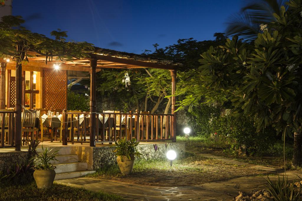 Crystal Bay Resort Watamu Esterno foto