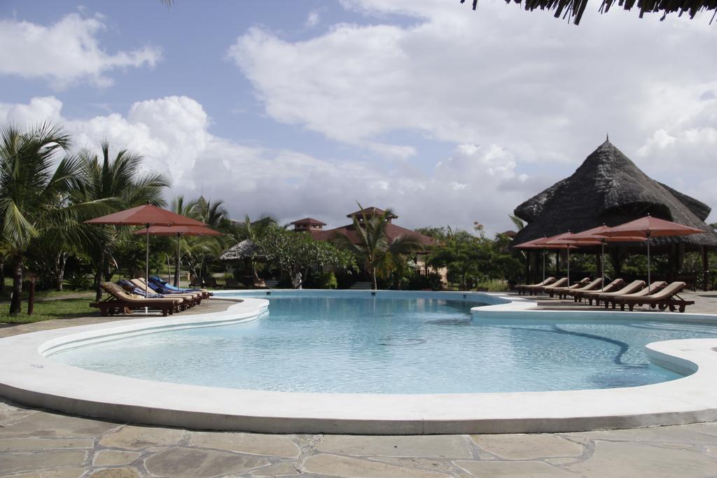 Crystal Bay Resort Watamu Esterno foto